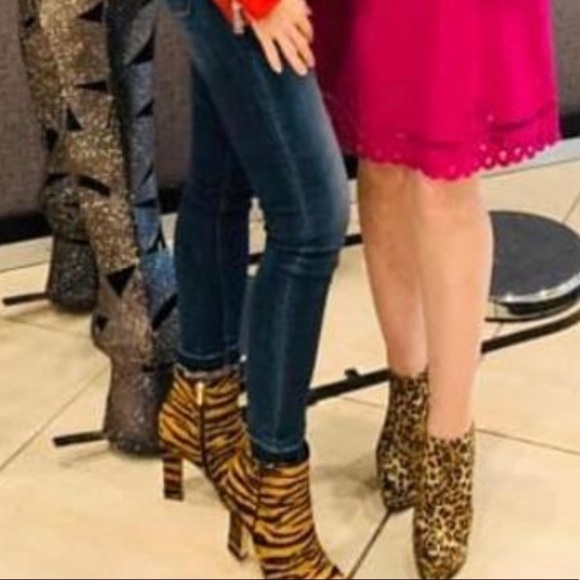 Marc Fisher | Mayaely Calf Hair Heeled Booties NEW - Picture 11 of 11